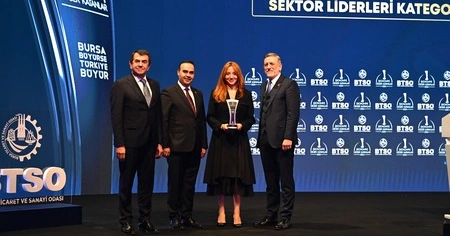 ULUDAĞ ELEKTRİK 2024 YILINI SEKTÖR LİDERİ ÖDÜLÜYLE KAPATTI